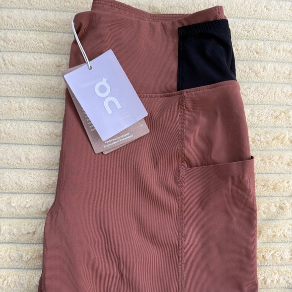 On Running Sprinter Shorts – Cocoa – Size M (Women’s) - Picture 3 of 7